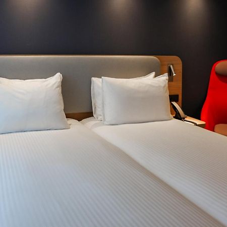 Holiday Inn Express & Suites Ghent By Ihg Экстерьер фото