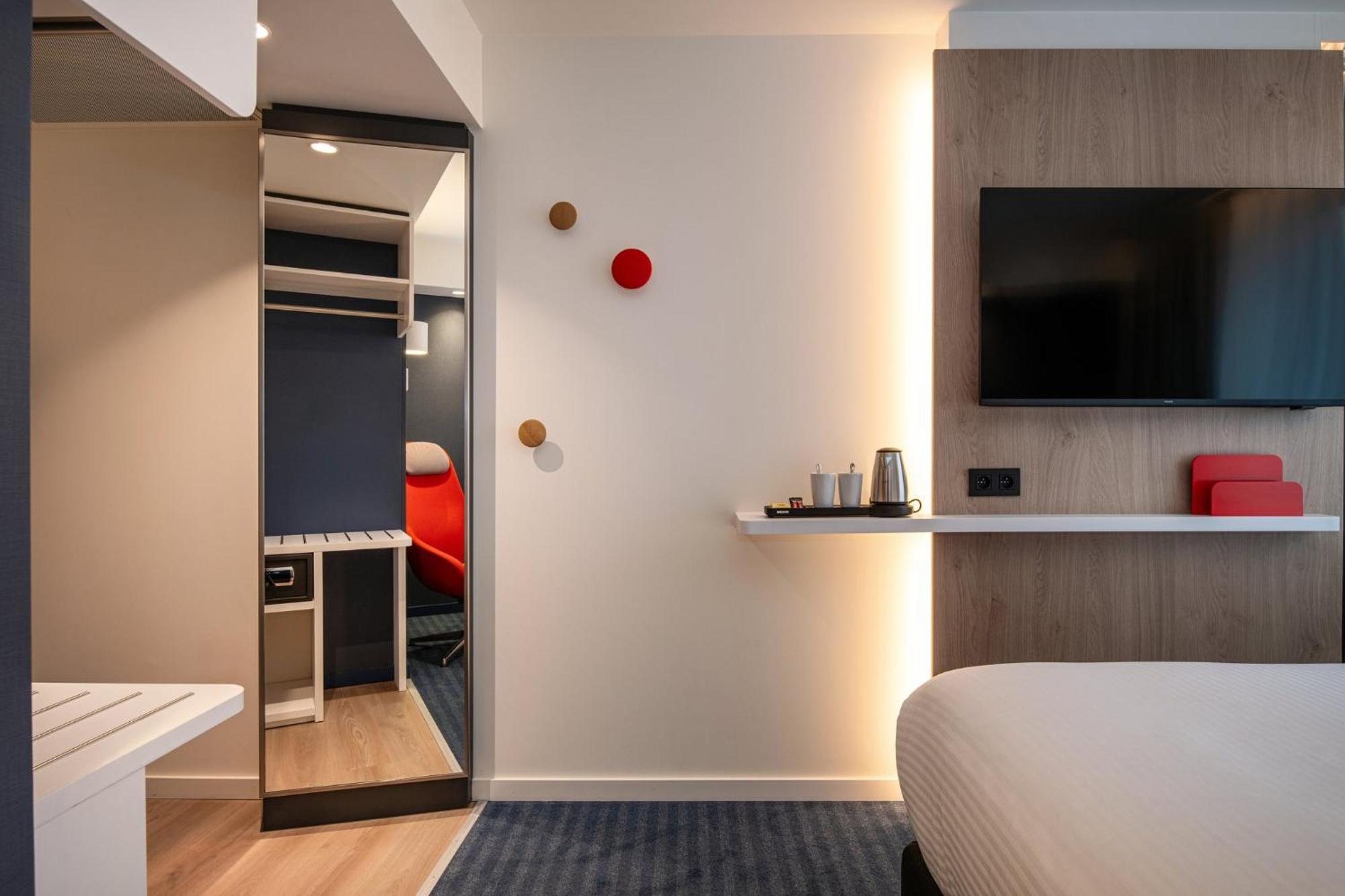 Holiday Inn Express & Suites Ghent By Ihg Экстерьер фото