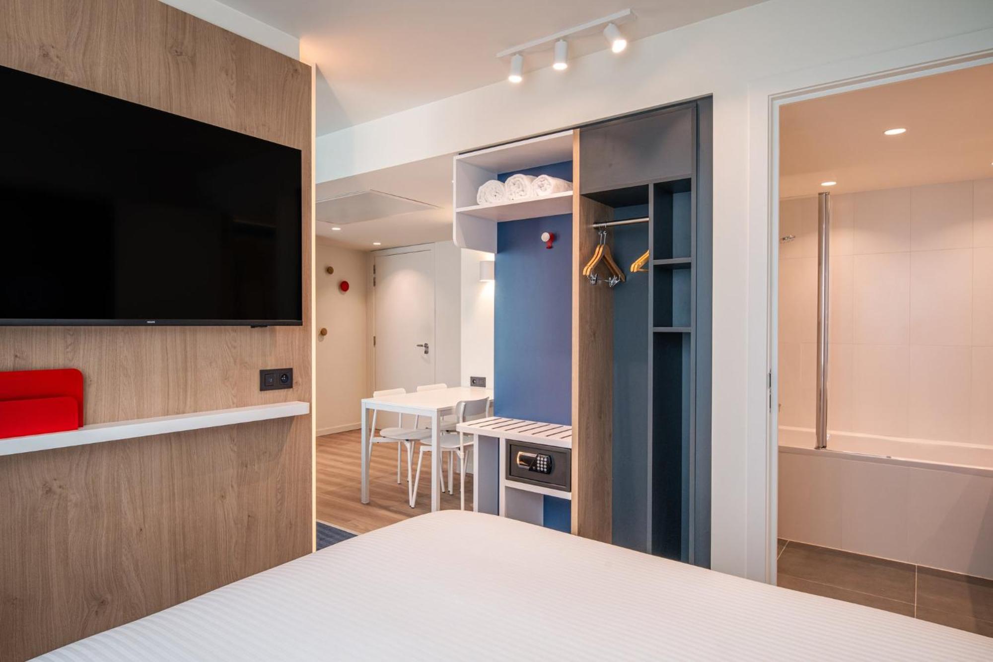 Holiday Inn Express & Suites Ghent By Ihg Экстерьер фото