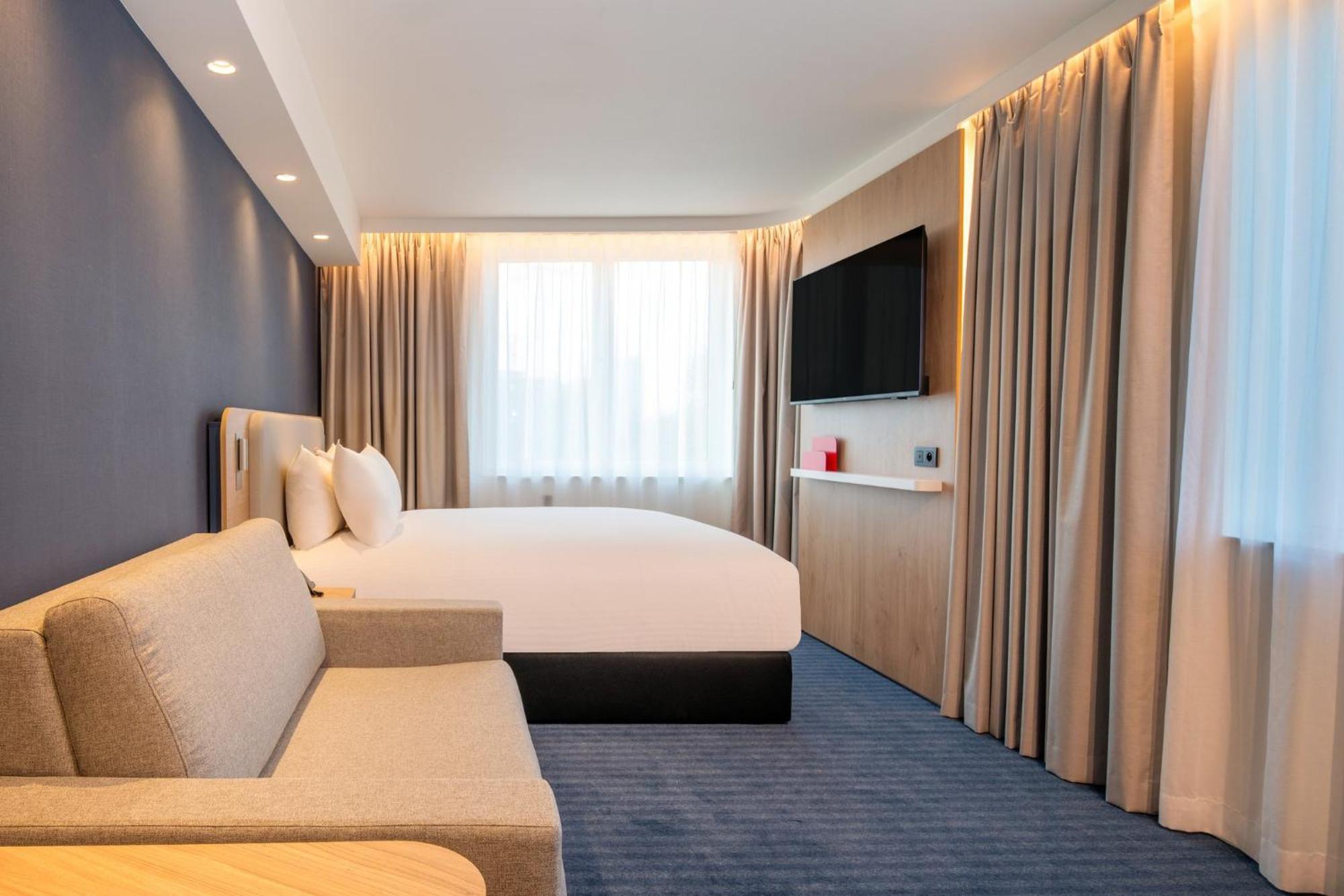 Holiday Inn Express & Suites Ghent By Ihg Экстерьер фото